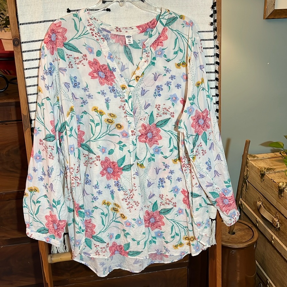 Old Navy blouse